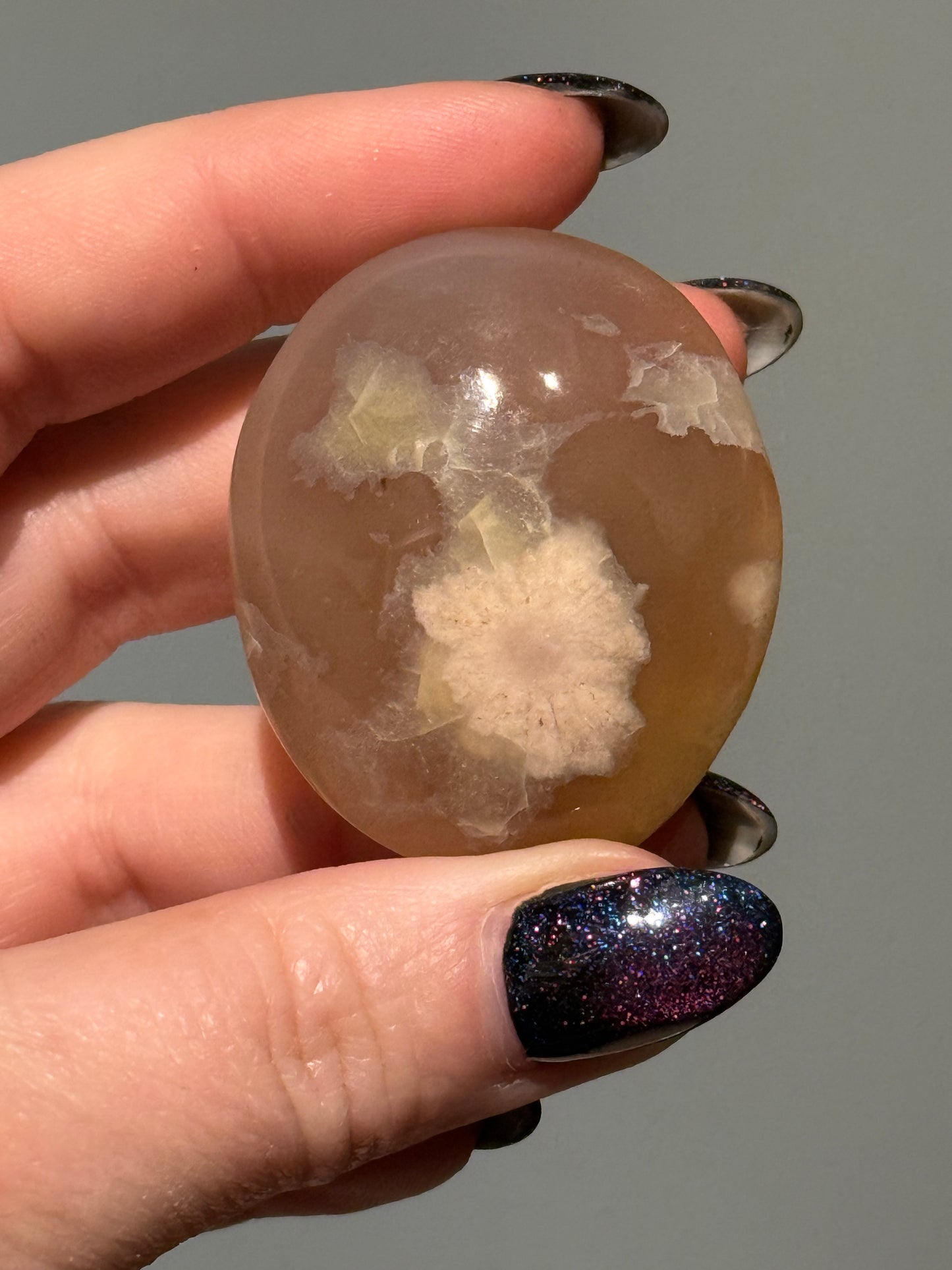 Flower Agate Palm Stones