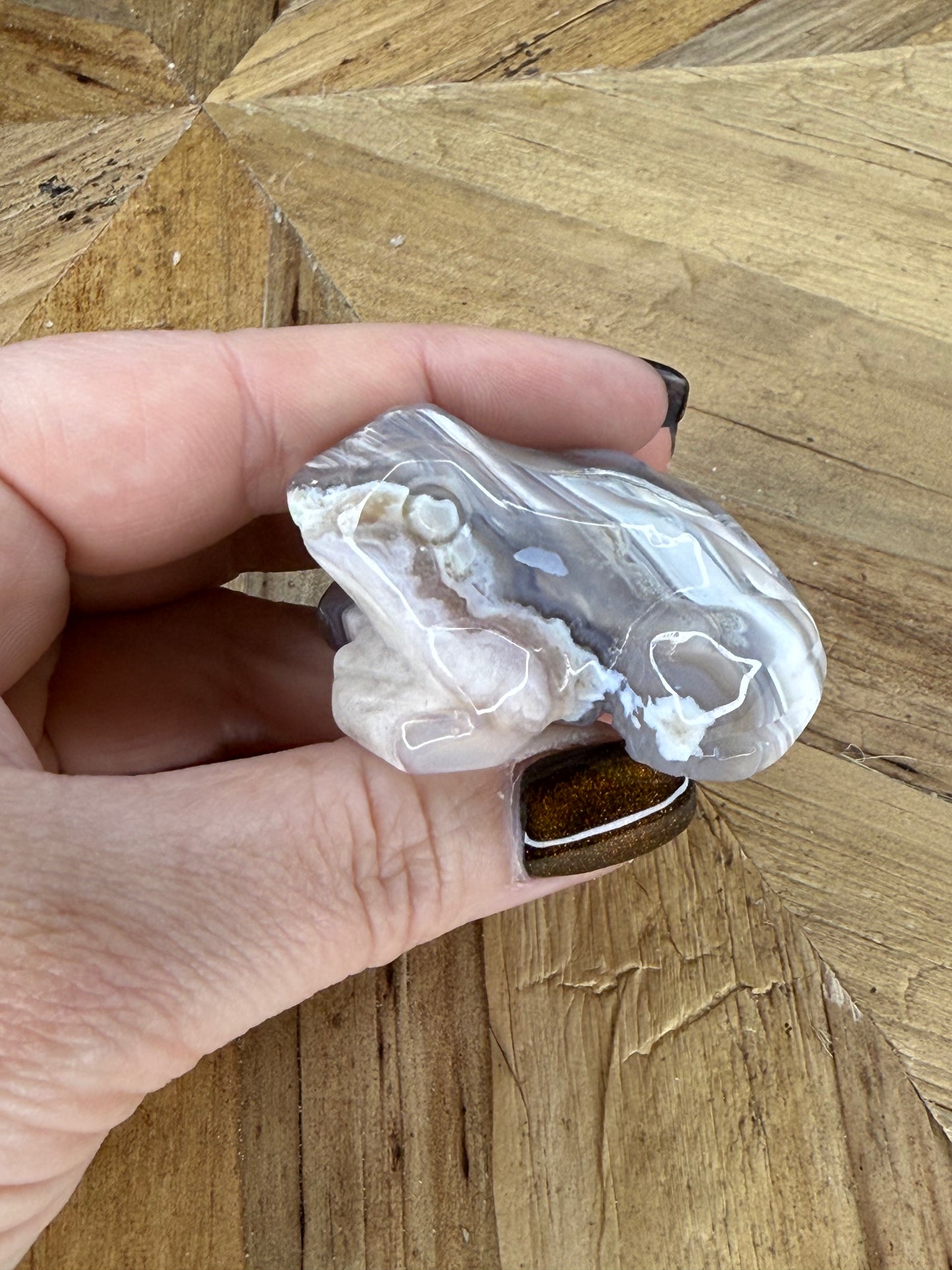 Flower Agate Frog Carvings